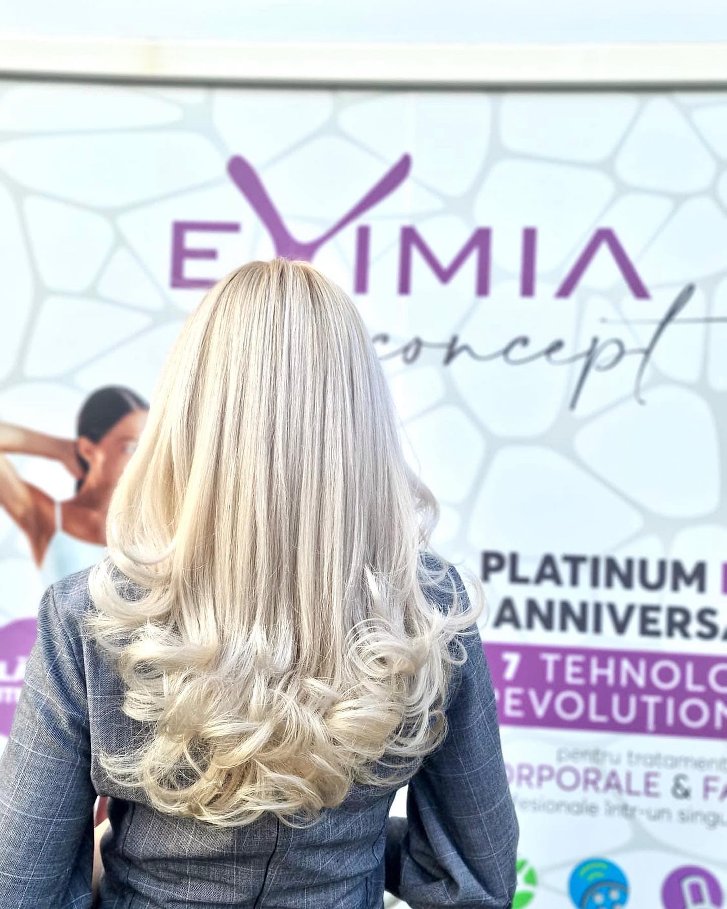 Clientă mulțumită - Serviciu